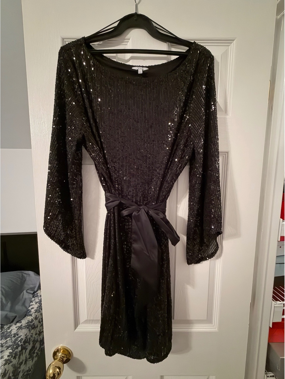 Crown & Ivy Black sequin tie-waist dress - L